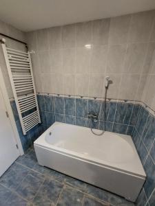 Apartmani Tarsko Jezero Nova Vezanja
