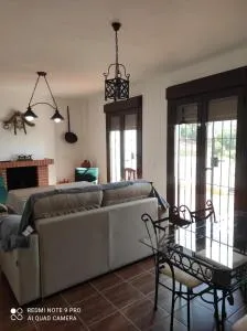 Agua de mayo - Fuentes de León