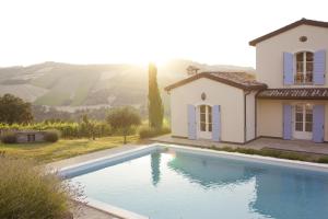 Suite with Pool View room in Borgo Conde Wine Resort