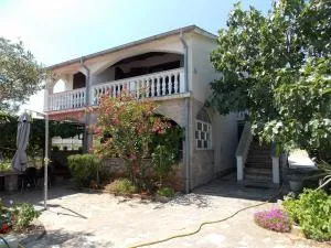 Apartments Miro Kornić - Lakmartin