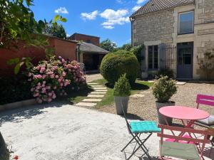 La Petite maison de Céline & Frédéric avec piscine à Préhy