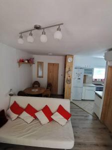 Kaméleon Apartmanház EV töltéssel