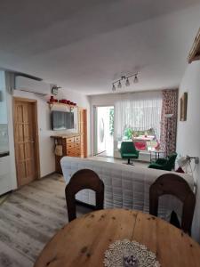 Kaméleon Apartmanház EV töltéssel