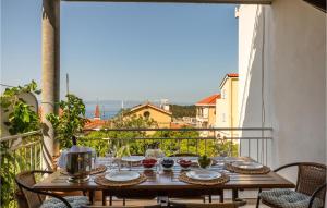 Nice Apartment In Makarska