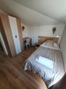 Deluxe Single Room with Balcony room in Hotel Vesna