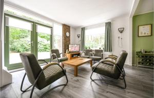 Awesome Home In Meppen With Kitchen