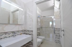 BLANC Apartments e Rooms