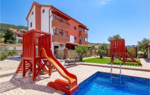 Amazing Apartment In Banjol With 1 Bedrooms, Wifi And Outdoor Swimming Pool