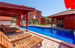 Amazing Apartment In Banjol With 1 Bedrooms, Wifi And Outdoor Swimming Pool