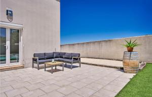 Maisons de vacances Stunning Home In Nimes : photos des chambres