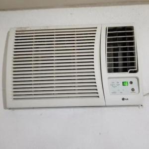 DepaB privado, centrico,Wifi 80 mb ,aire acondicionado ,cocina, cochera techada,