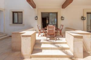 Classy 1-Bedroom Apartment in Ancient Sands with Pool View