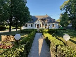 Kaštieľ Benice - 瓦尔卡