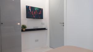 Seven Seas Apartments