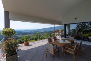 Greim15 --- ganzes Ferienhaus mit Fernsicht, Pool, Wellness