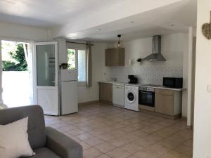Appartements Naia, F3 avec exterieur et parking : photos des chambres