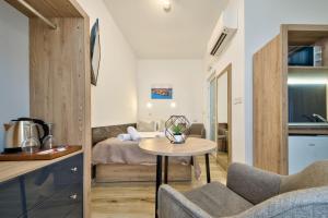 Tritoni Mini Studios - Valletta