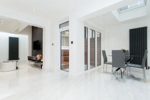 Luxury Escapes - London Victoria