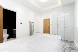 Luxury Escapes - London Victoria