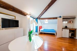 FEEL - Central Terrace