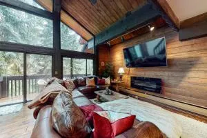 Vail on the River - Red Cliff