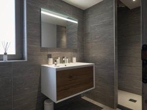 Appartement moderne Courchevel 1550, 8 pers, proximité pistes - FR-1-631-104