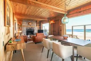 Salal Bluff - Three Rocks