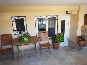 Lefkaditika Luxury Apartment