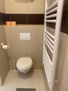 Budapest Airport-Vecsés Trainstation Apartman K7