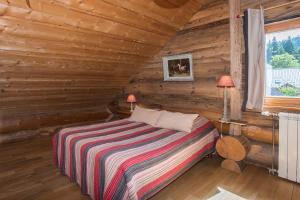 Chalets Magnifique chalet en rondins avec sauna - Vercors : photos des chambres