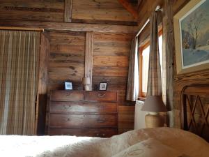 Chalets Magnifique chalet en rondins avec sauna - Vercors : photos des chambres