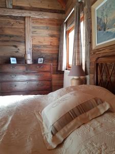 Chalets Magnifique chalet en rondins avec sauna - Vercors : photos des chambres