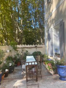 Sejours chez l'habitant Chambre vue sur La Sorgue : photos des chambres