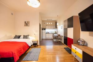 Ochota Rose Studio by BookingHost