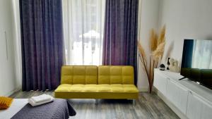 A Lovely Coastal Studio in Onix Blue, Mamaia-Nord