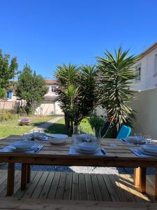 Maisons de vacances Charmante maison Climatisee avec piscine au Calme a Carcassonne : photos des chambres