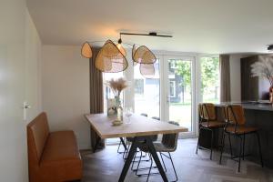 Relaxen aan de kust by Droomvilla