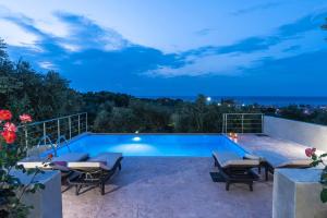 Villa Paliovigla by Villa Plus