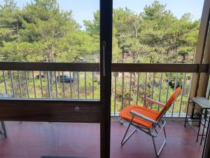 Appartements SUNNY DAYS - App 60 m2 avec balcon, 4 pers, 3e etage, au calme et ensoleille : photos des chambres