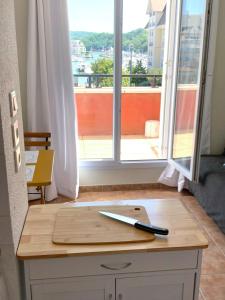 Duplex 2 pièces Port Cabourg - 2 à 4 personnes - Terrasse - Vue Port - Proche Plage