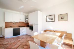 Library House - Downtown Como