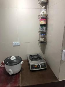 Pinky’s Place Airport, Full Equipment.