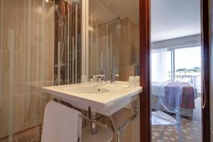 Hotels Hotel Le Nautic : photos des chambres