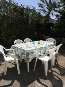 Villa Casaluce con giardino a 5 minuti dalle spiagge