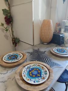 Appartements PARIS AUTHENTIC HOUSE Small, bright and calm studio : photos des chambres