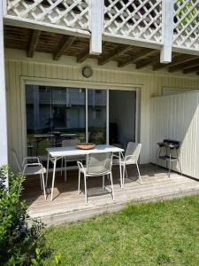 Appartement in Mimizans center with pool & BBQ