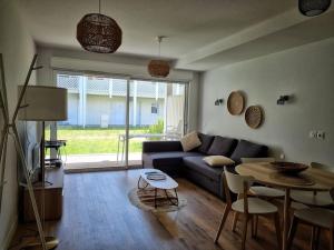 Appartement in Mimizans center with pool & BBQ