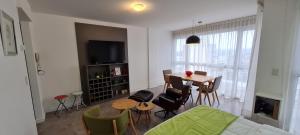 Departamento céntrico - Tandil - Linda vista y cochera.