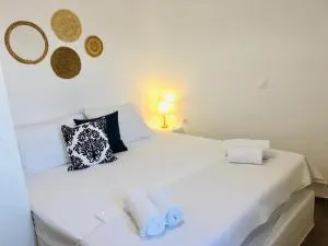 Sunset Apartments - Glinádhon