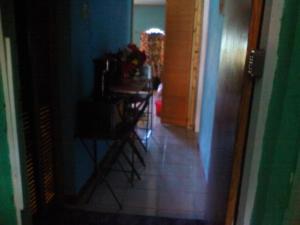 Buckingham Villa & Suites Rm # 2 A-C- Hot Water